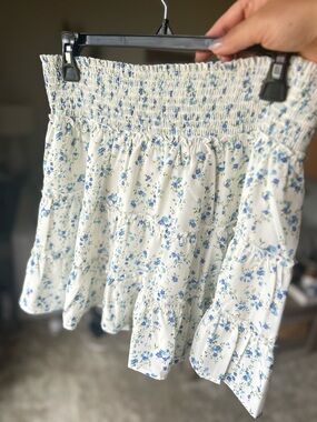 Pink Lily Floral Smocked Waist Mini Skirt with Built-In Shorts 💙🤍